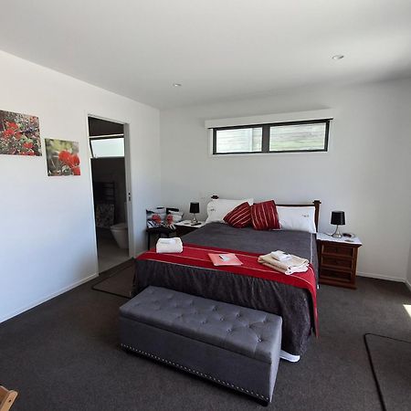 Papamoa Beach, Pohutukawa Deluxe Studio, On Hugoway Exterior foto